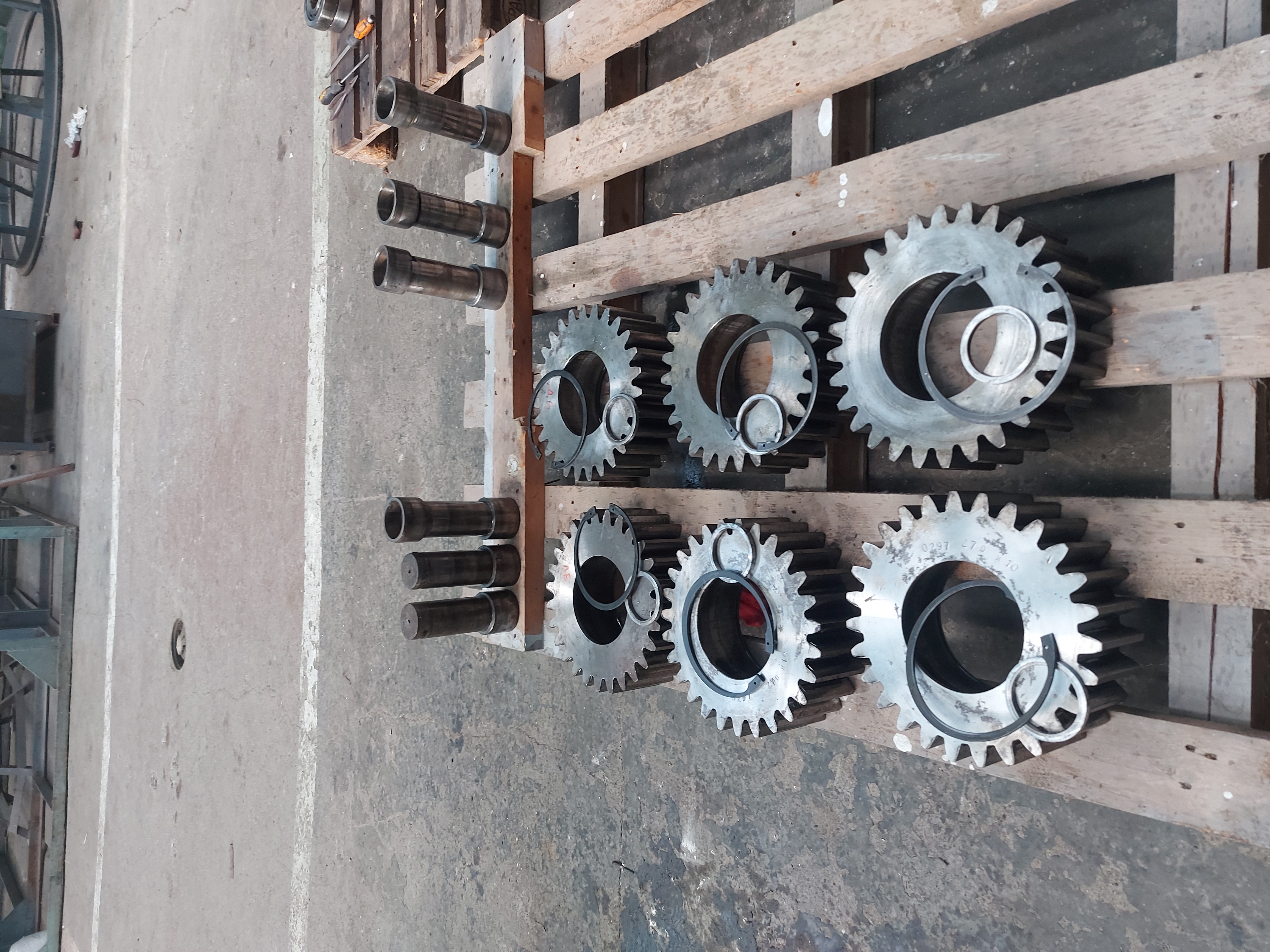 Gallery photo 14 — Deck Machinery and Cargo Handling Equipment