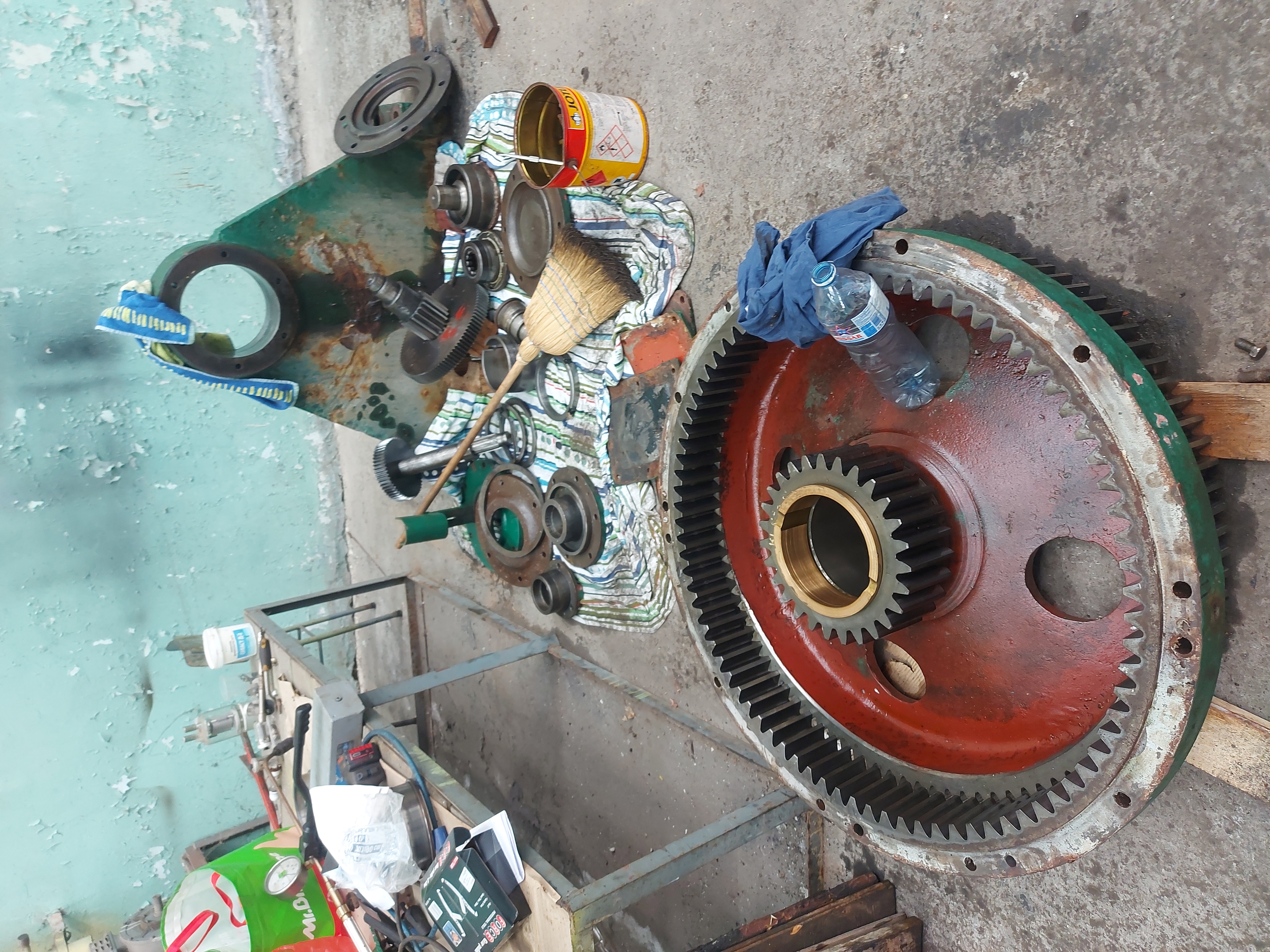 Gallery photo 15 — Deck Machinery and Cargo Handling Equipment